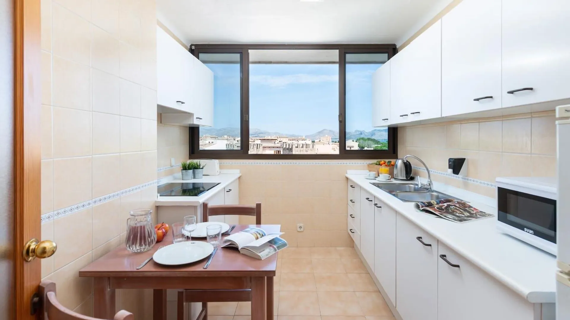 Apartamentos Carlos V Alcudia  Alcudia (Mallorca)