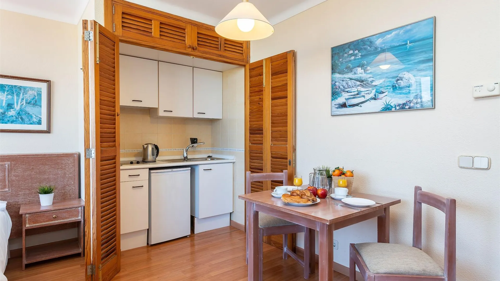 Apartamentos Carlos V Alcudia  Spain